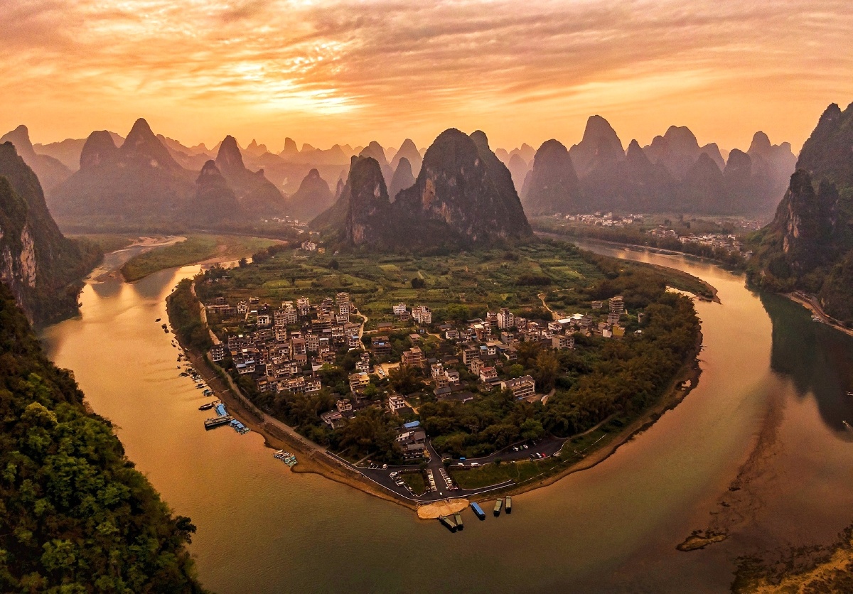 桂林老寨山日落