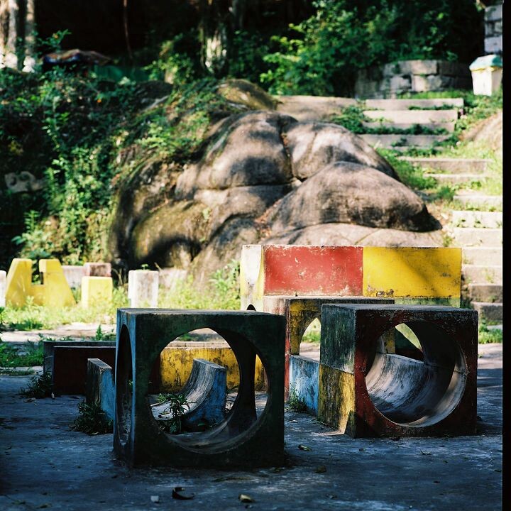 118/365<br />
废弃的游乐场, 鼓浪屿, Hasselblad 500C/M + CF 150/4 + Kodak 100VC, 2011/5/21