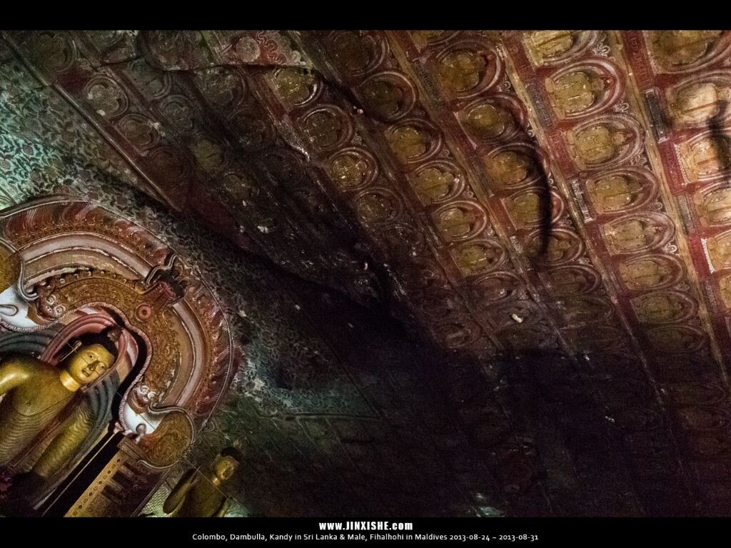 丹布拉石窟寺。让我想起悟空传那句“让那漫天诸佛，皆烟消云散”。