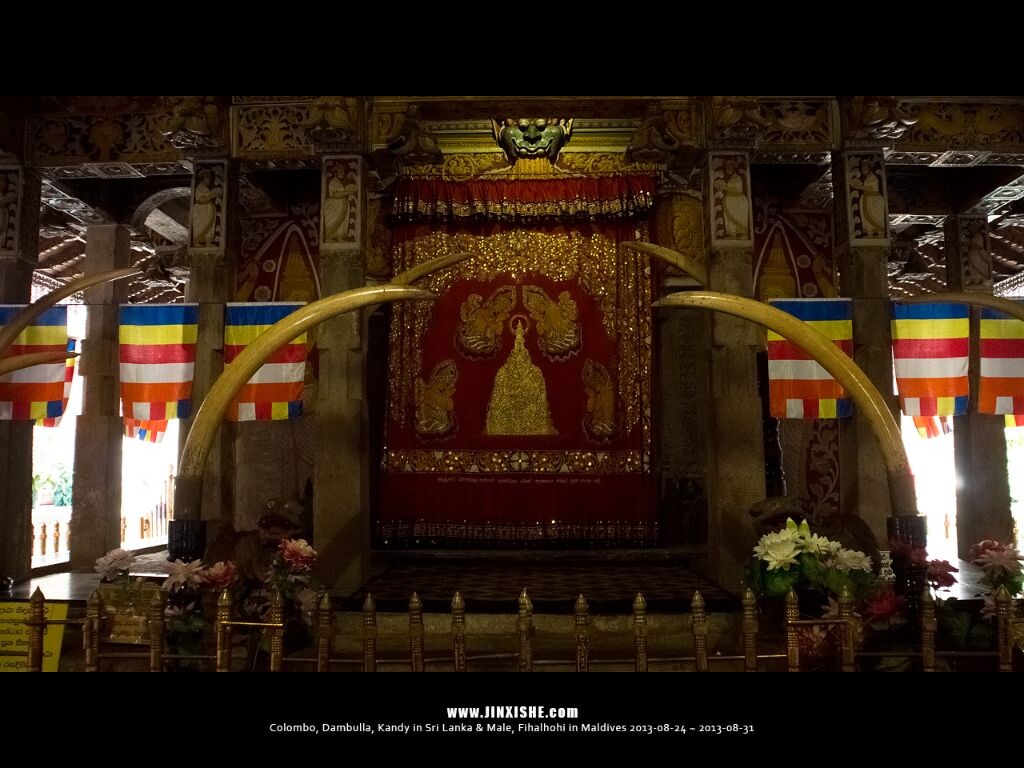 康提，达拉达玛莉卡瓦佛牙寺，这里供奉着释迦牟尼舍利。