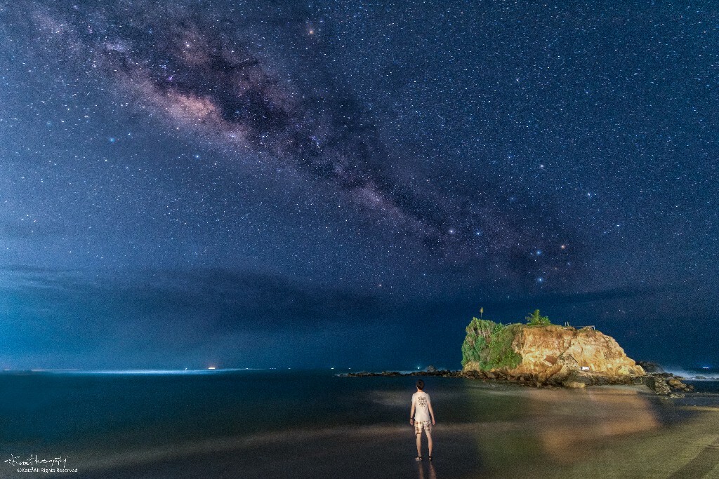 第一次能穿短袖看银河，来自印度洋的温暖星空。