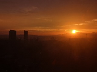 925726