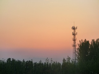 882055