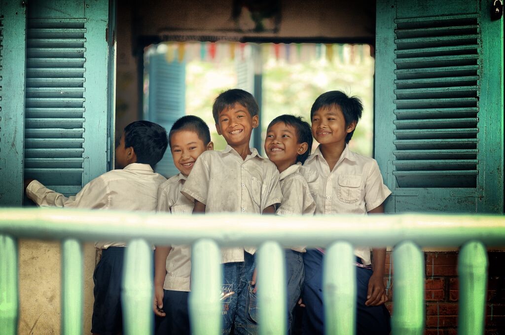 尼泊尔的孩子们<br />
摄影师包总的片子
