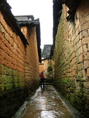 苗寨雨巷