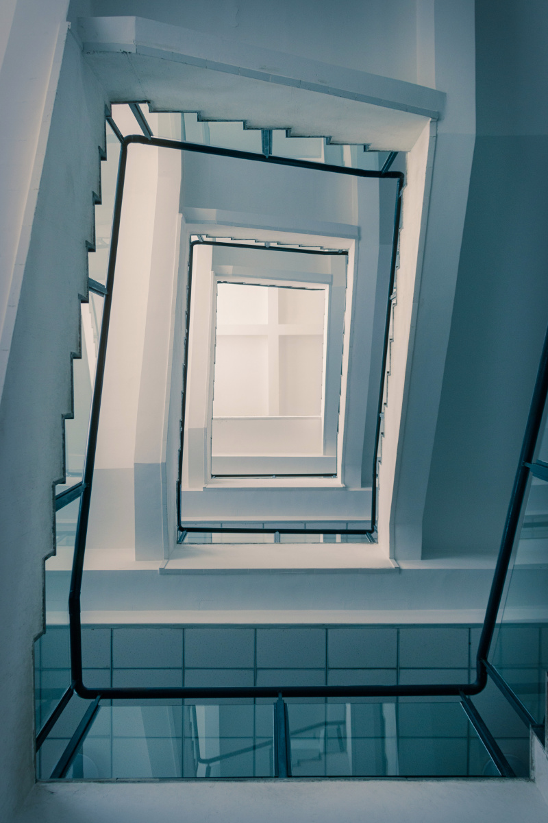 大学教学楼的楼梯