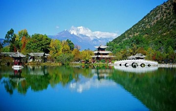 湖水.jpg