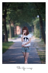 嗯