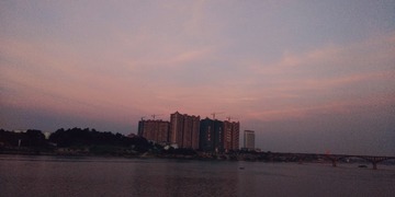 1758080