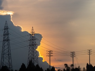 27303