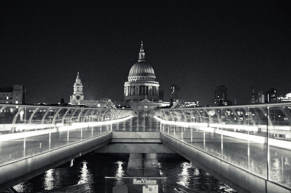 A Night upon Thames<br />

