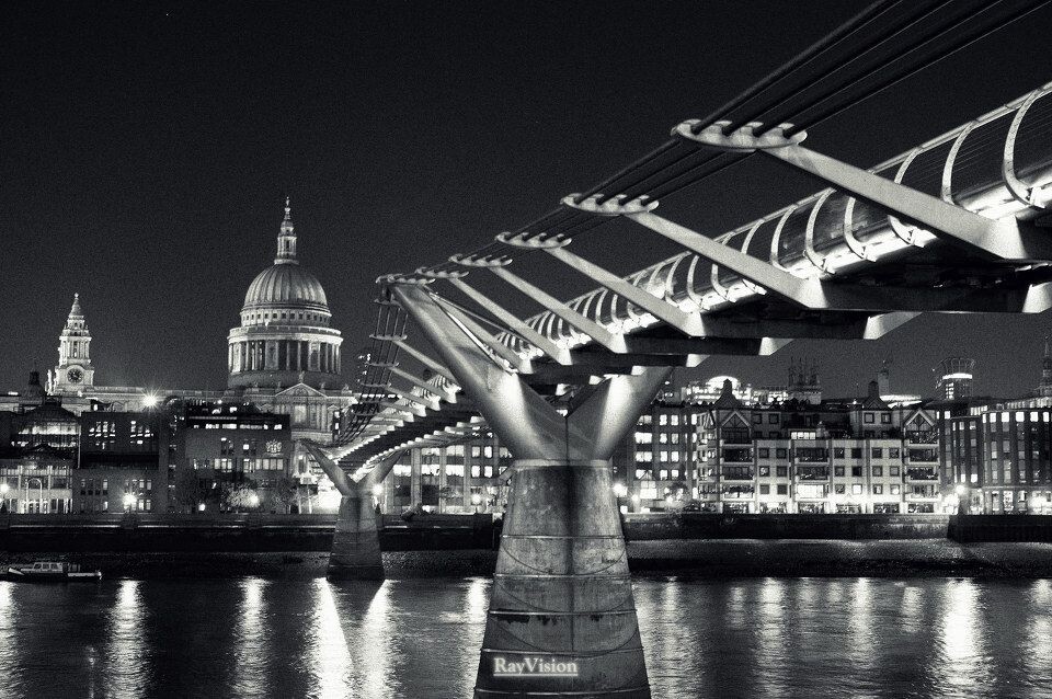 A Night upon Thames<br />
