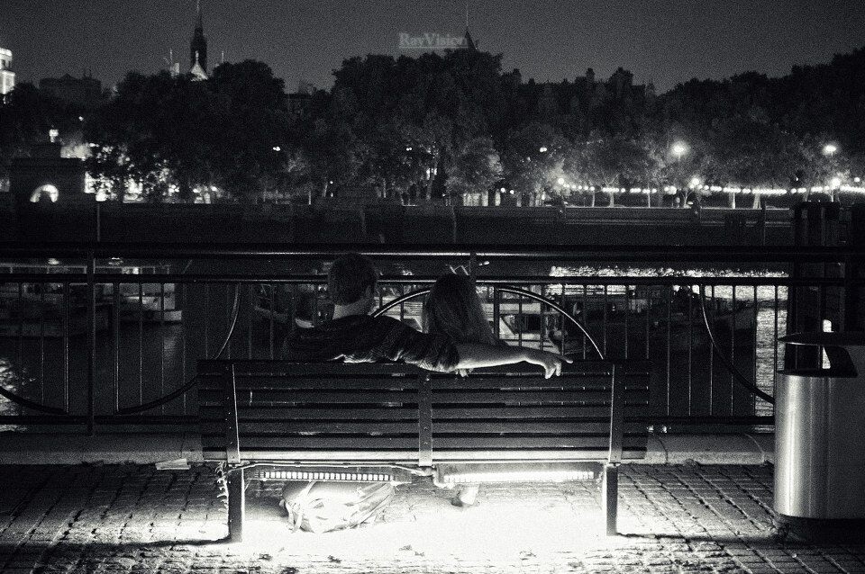 A Night upon Thames<br />
