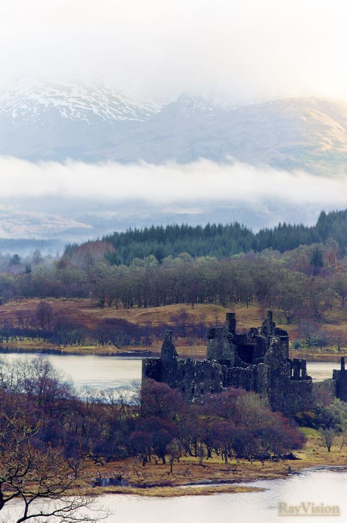 Kilchurn Castle<br />
雪山下的廢棄古堡