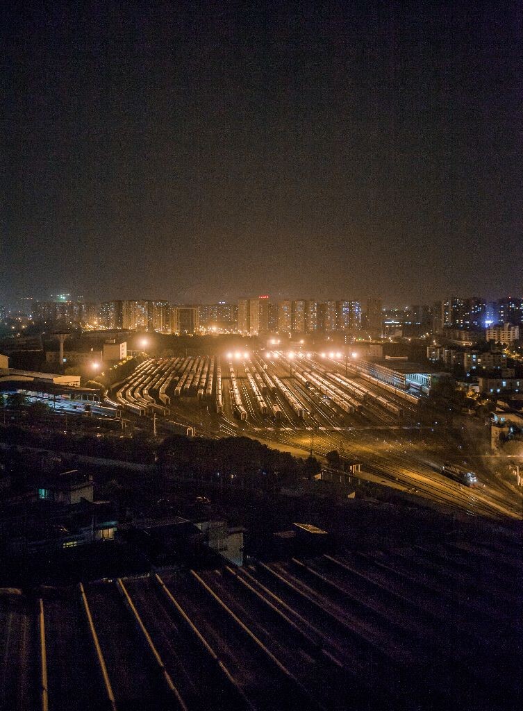 来不及道别，就开往别的地方。。。