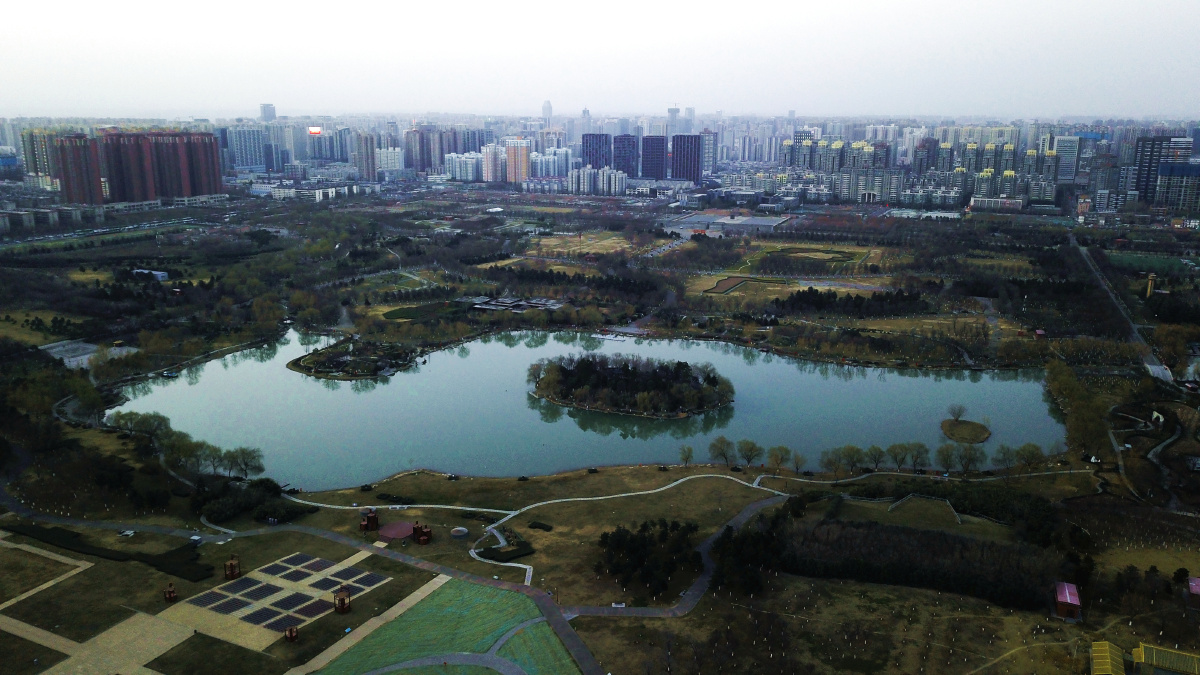 航拍大明宫国家遗址公园太液池风光 - 搜影中国 - 图虫