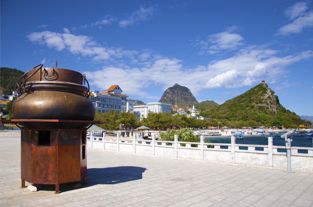 禄充铜锅广场 - 李红龙 - 图虫网 - 优质摄影师交流社区