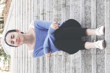 001
