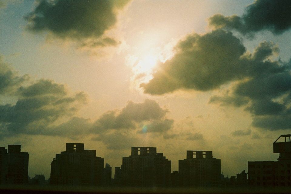 000038<br />
