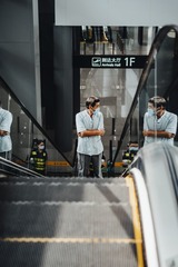 907373