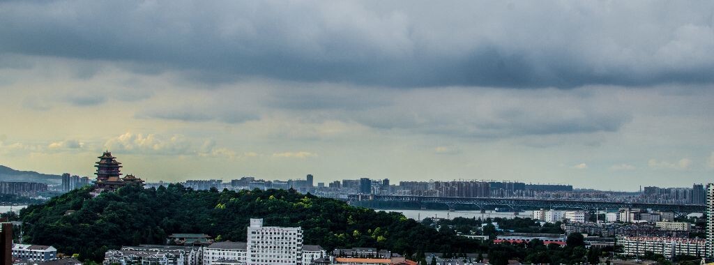 去南京朋友家，发现是高层，上楼顶！！