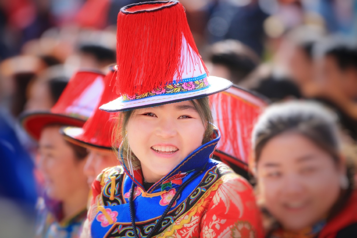 甘肃肃南裕固族人物及服饰特点