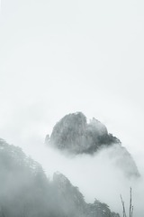 1679792