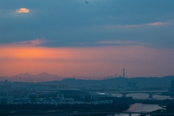 FD0AEF74-DF1C-4183-8E00-E566678E423E/L0/001