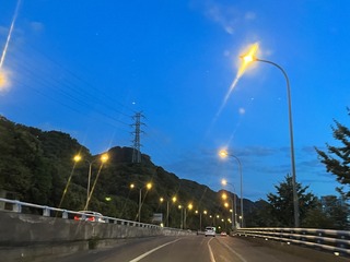758C28C0-AE58-4716-BF31-5B6CC0BF5E4B/L0/001