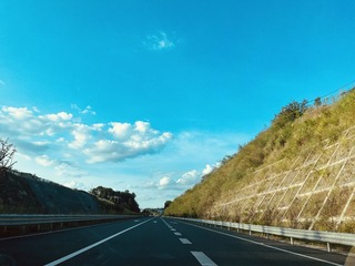 1EC76459-22E5-4A15-B33A-7413A93111F8/L0/001