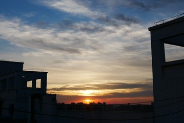 150402
