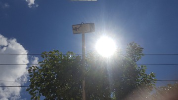 483