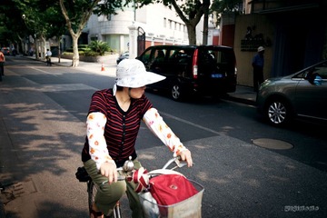 骑自行车