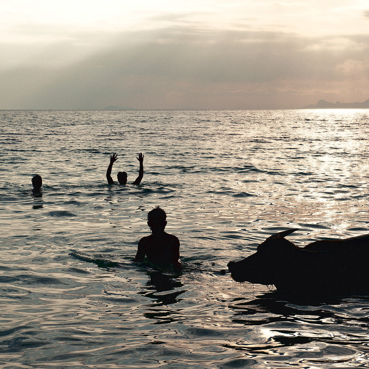 静谧时分-傍晚的海