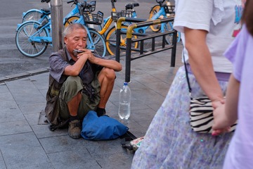 B3803253-C888-440E-81BA-BF9DF148511A/L0/001