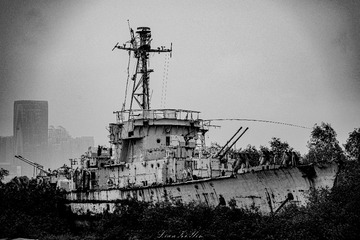 338817