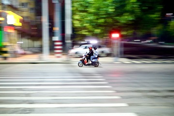 B825F10B-D8D2-4A64-8FC9-C0C46BD9AD7B/L0/001