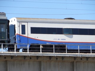 146011