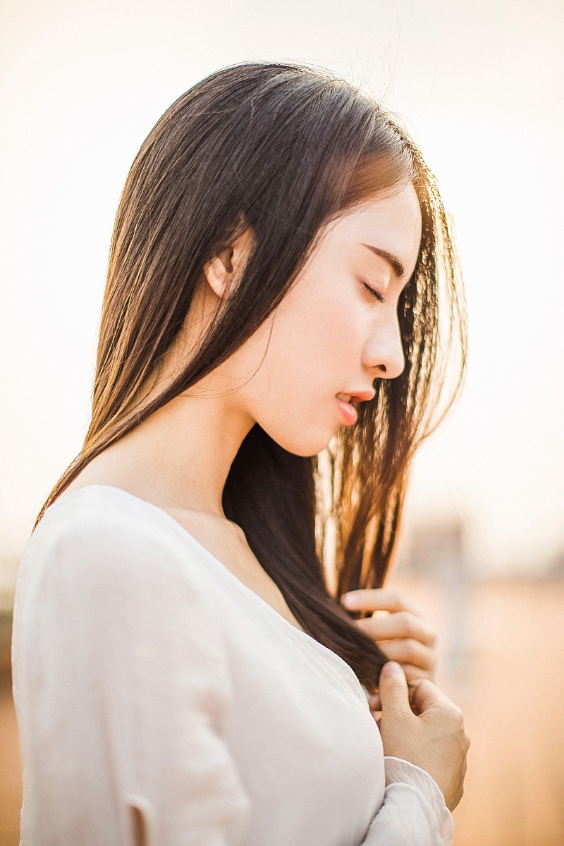 毕业季的逆光女神