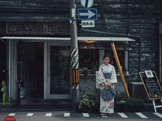 xLEE16056