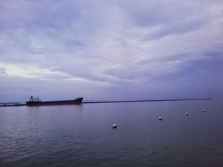 1069756