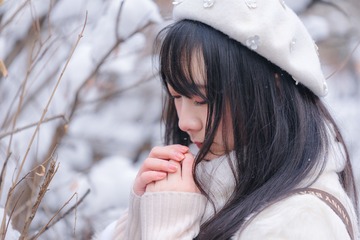 1371161