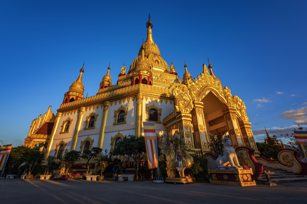 金璧辉煌大金塔