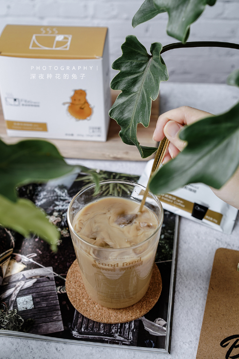 夏日咖啡,要的冰爽又提神fibo斐波那契咖啡拍摄 - 深夜种花的兔子 - 