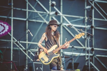 _TJB8972