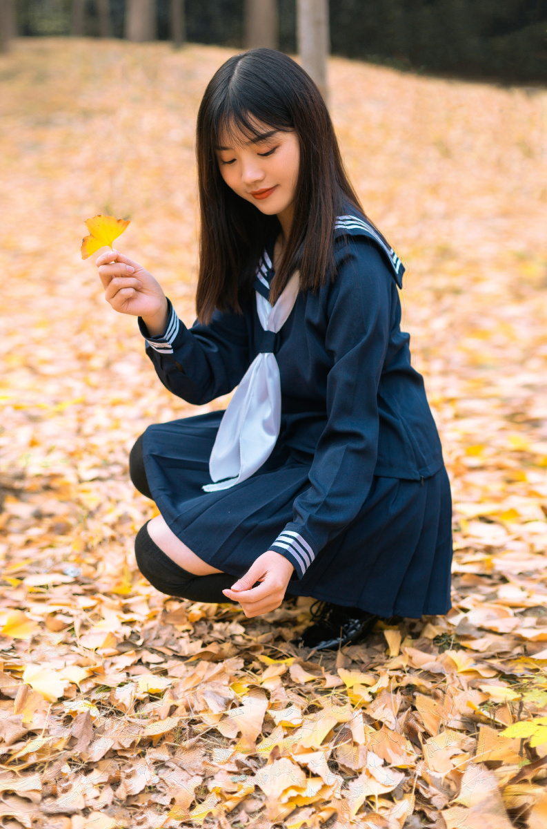 秋天里的女孩子