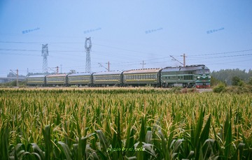 F3B61D2A-5B86-42F9-A5B6-6EB0F890E788/L0/001