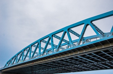 984525