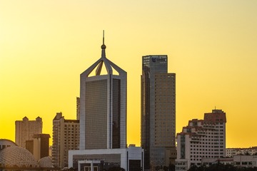 1304602