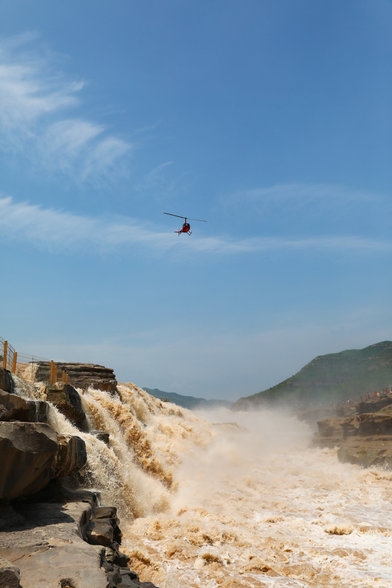 壶口瀑布大浪淘沙